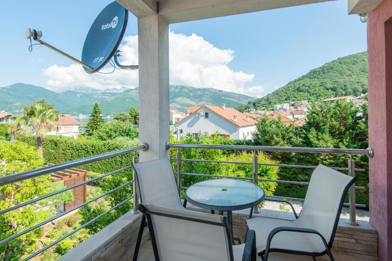 Sea Star Apartment Тиват Экстерьер фото